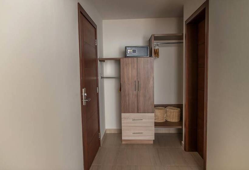 اتاق استاندارد با 2 تخت دوبل, Ocean View Beach