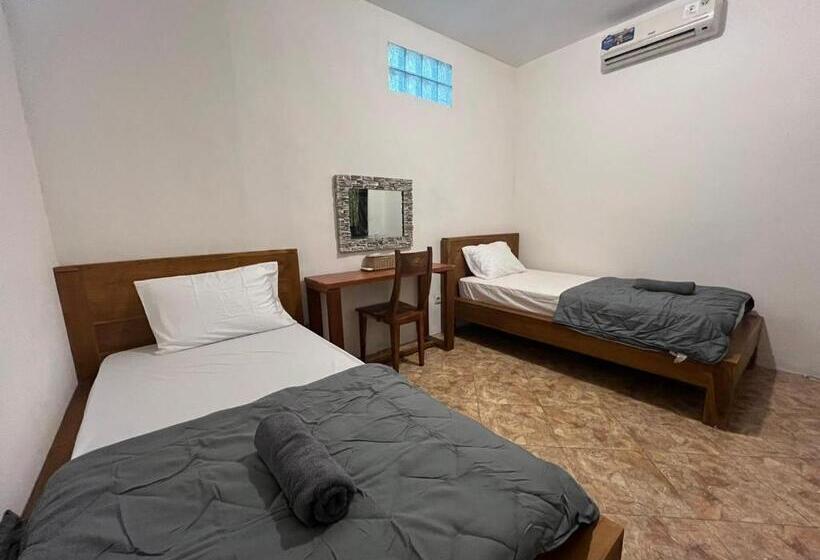 带共用浴室的标准房间, Oda Guest House Ubud