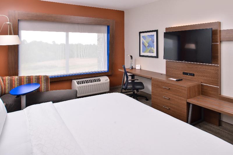 Номер Стандарт, Holiday Inn Express & Suites Farmville, An Ihg