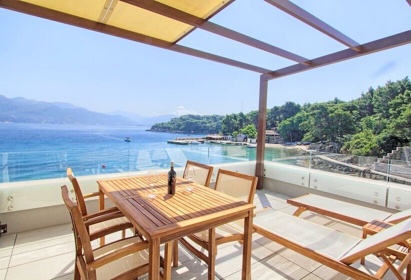 Люкс Премиум Вид на Море, Kalamota Beach House