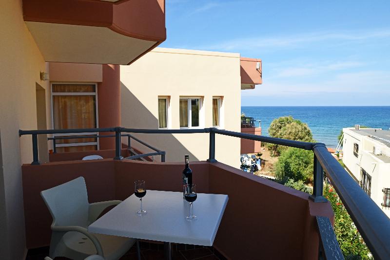 استودیوی استاندارد با چشم‌انداز دریا, Iolkos Hotel Apartments