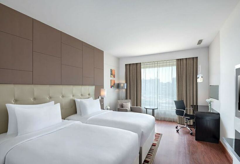 Номер Superior, Radisson Blu Pune Hinjawadi