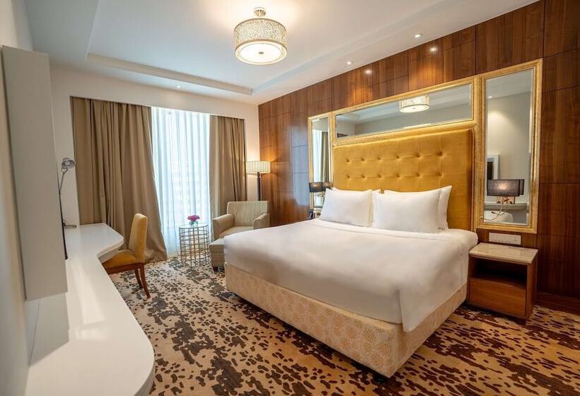 סוויטה, Radisson Blu Pune Hinjawadi