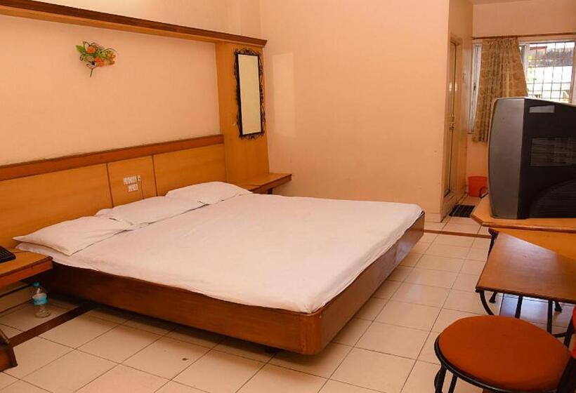 标准间, Vishnu Residency