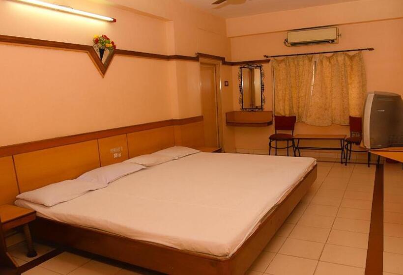 豪华家庭房间, Vishnu Residency