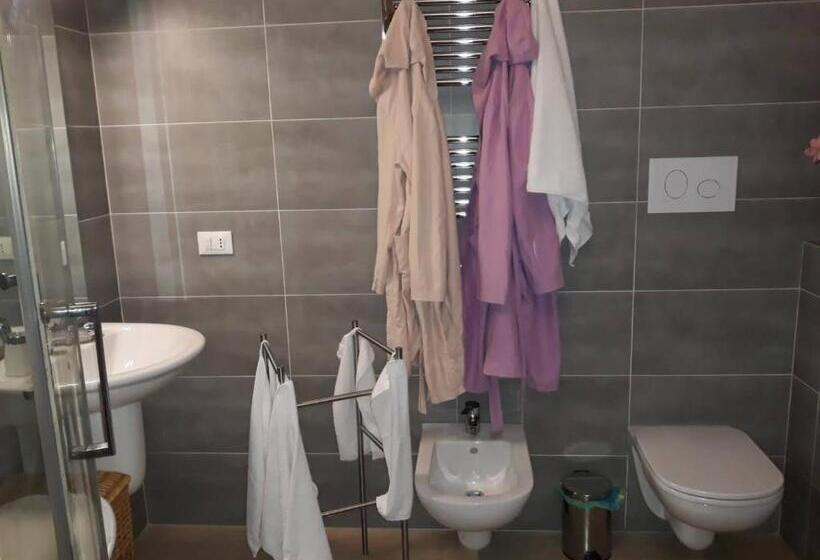 استودیوی استاندارد, Suites Rome