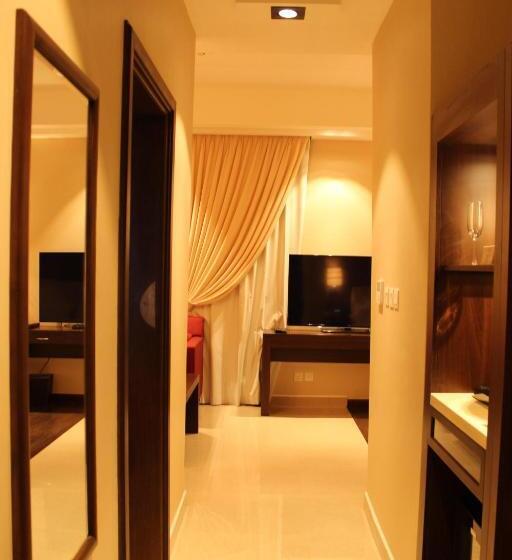 Люкс Superior, Home Inn Hotel Suites