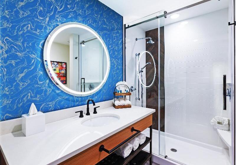 Номер Стандарт, Indigo Tulsa Dwtn/entertainment Area