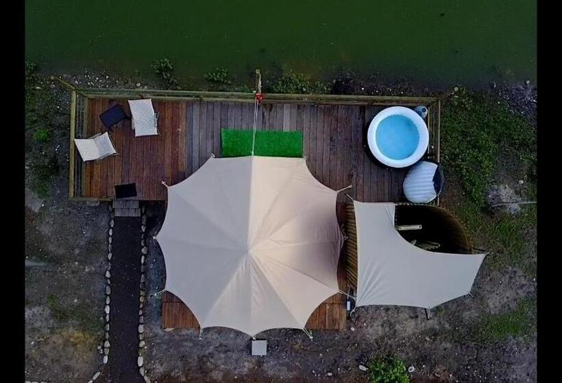 디럭스 트리플 룸, Tiuma Park