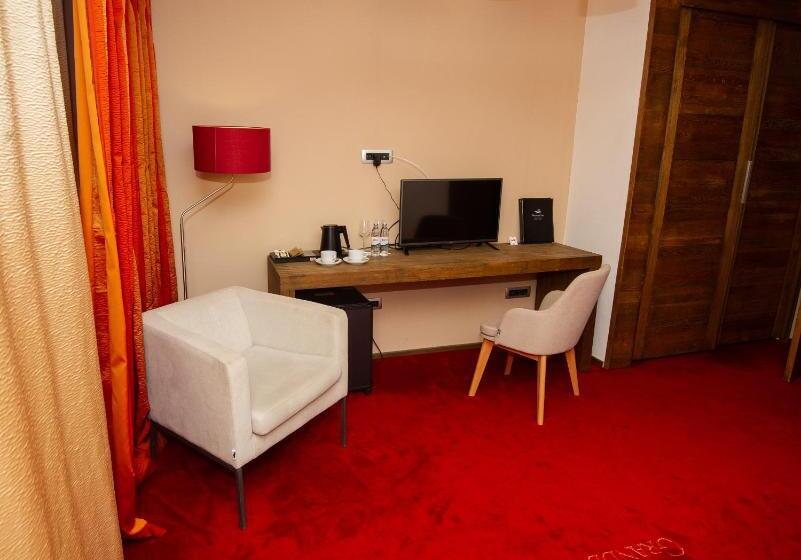 اتاق استاندارد با بالکن, Grande Casa Hotel   Međugorje