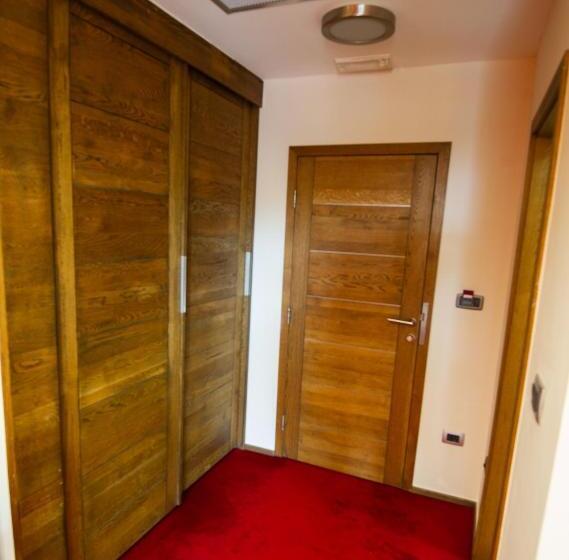 اتاق استاندارد سه تخته با بالکن, Grande Casa Hotel   Međugorje
