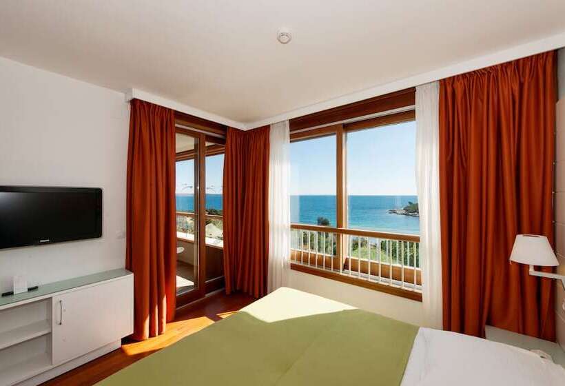 سوئیت پریمیوم با چشم‌انداز دریا, Maistra Select All Suite Island Hotel Istra