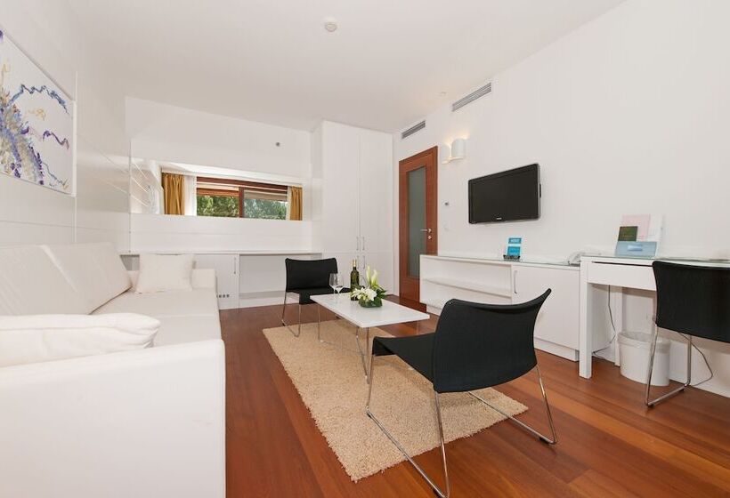 سوئیت پریمیوم, Maistra Select All Suite Island Hotel Istra