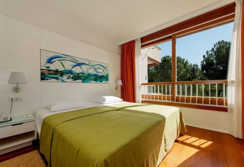 سوئیت پریمیوم, Maistra Select All Suite Island Hotel Istra