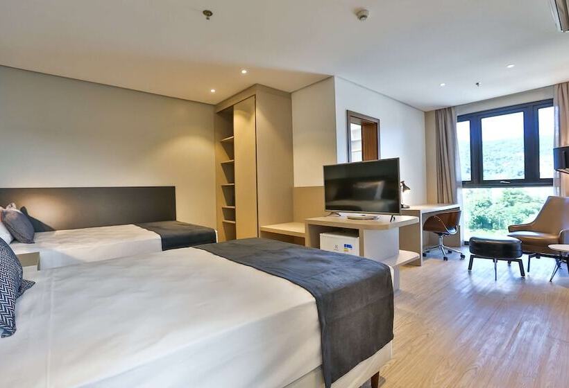 Номер Deluxe, Quality Hotel Blumenau