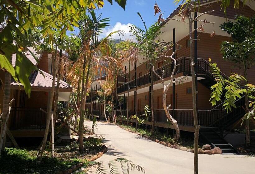 اتاق استاندارد چهار تخته, Aman Tioman Beach Resort