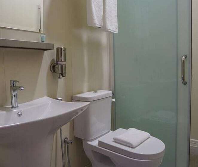 اتاق لوکس, Aman Tioman Beach Resort