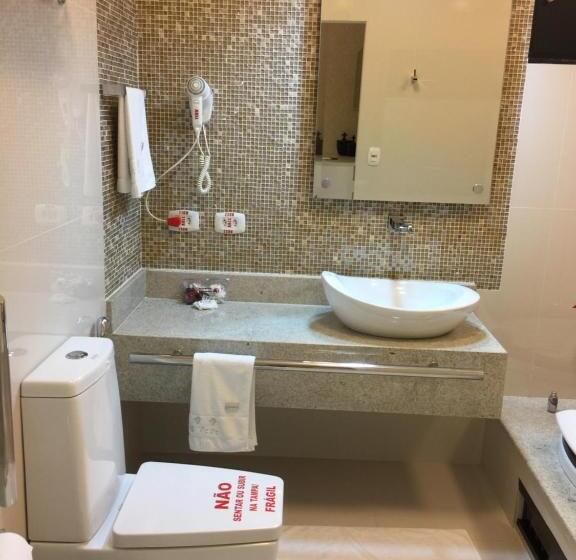 스위트 킹사이즈 침대, Aquarius Hotel Aquarius