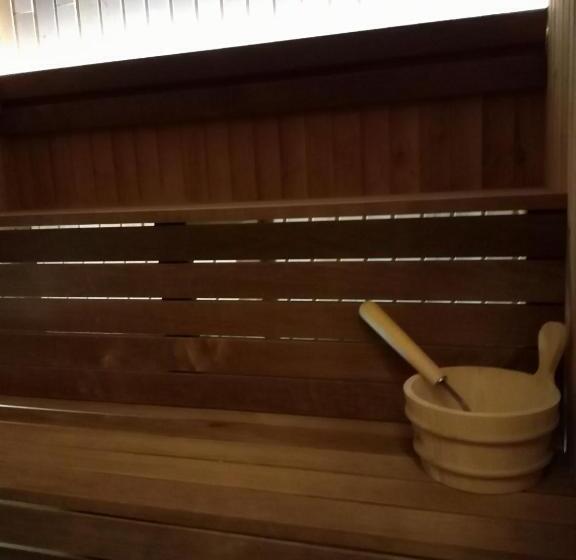 اتاق خانوادگی, Hostel31