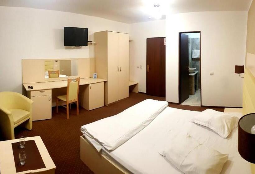 Номер Deluxe, Mbi Travel Inn