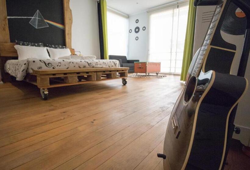 Номер Deluxe, Modern & Recycled Guest House
