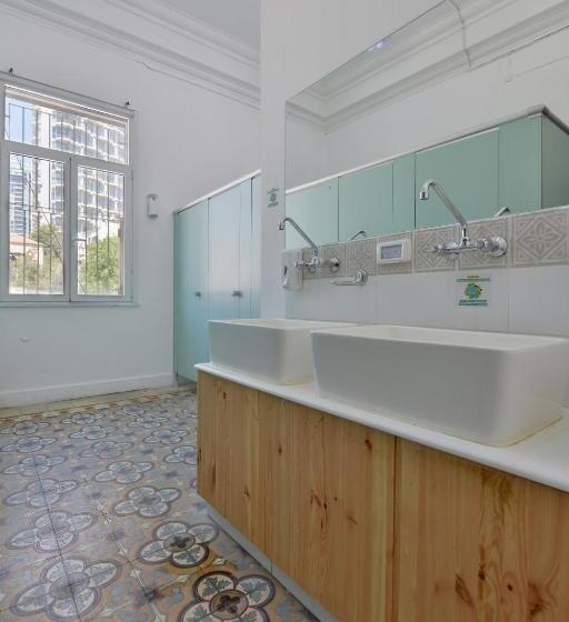 מיטה בחדר משותף, Roger S Hostel Tel Aviv