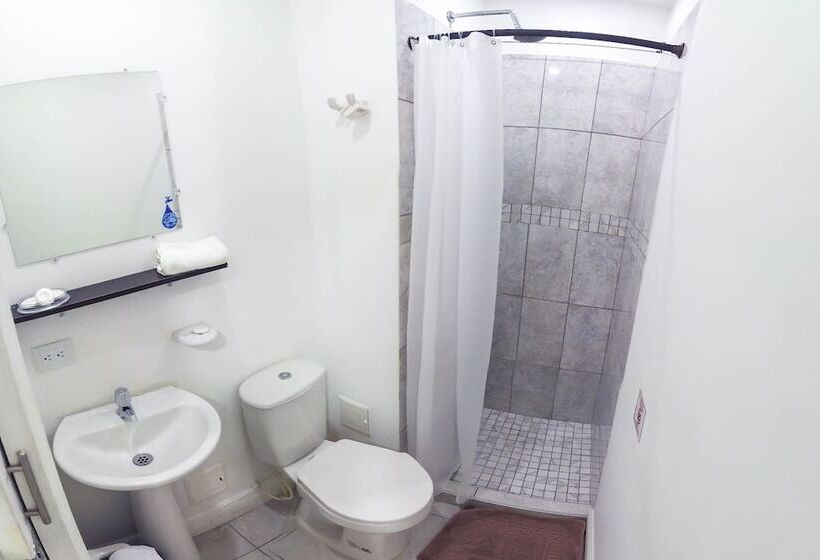 Quarto Quádruplo Estandar, Las Lunas
