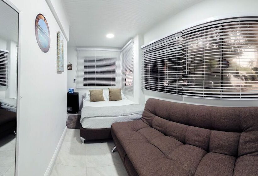 Quarto Triplo Comfort, Las Lunas