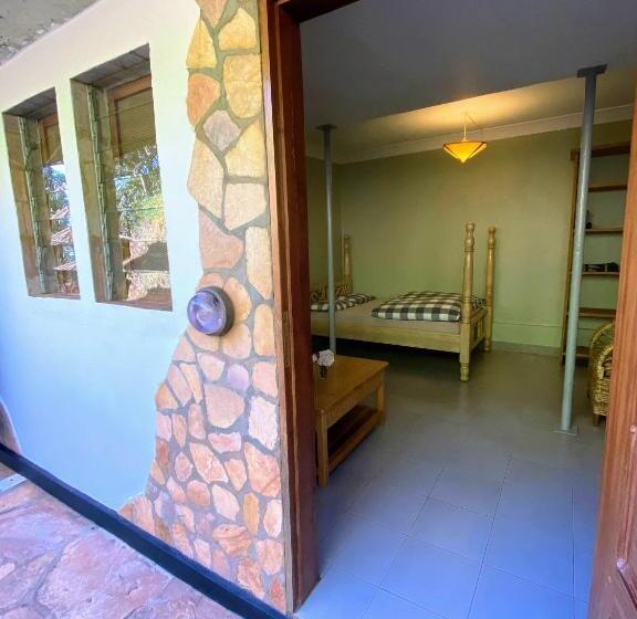 Standard Room, Banda Lodge