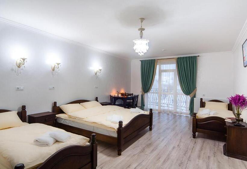 발코니가 있는 4인용 스탠다드 룸, Spa Resort Herich