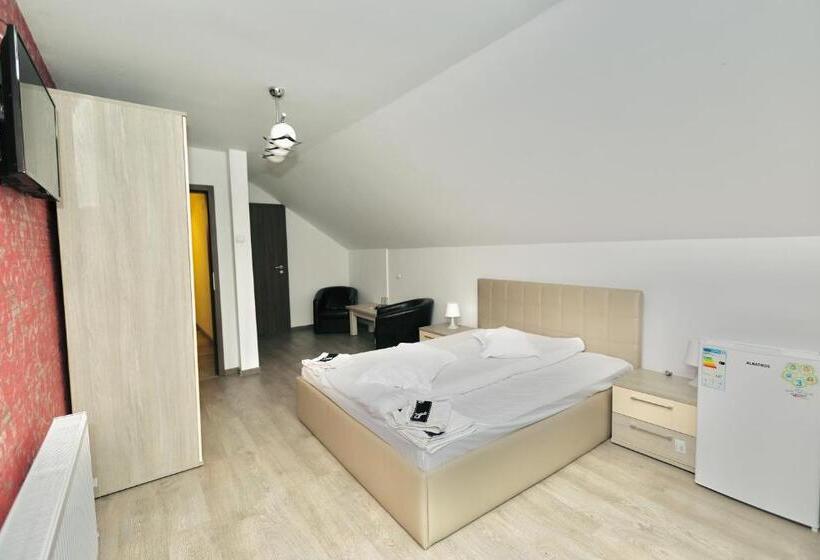 Quarto Estandar Cama King, Casa Golopența