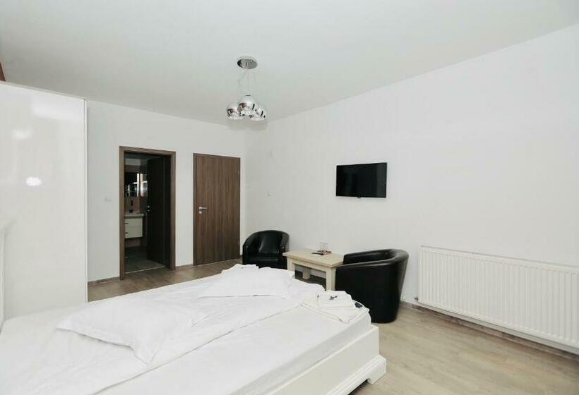Quarto Estandar Cama King, Casa Golopența