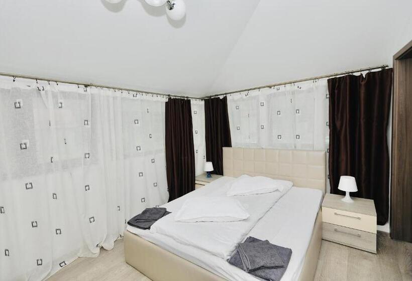 Quarto Estandar Cama King, Casa Golopența