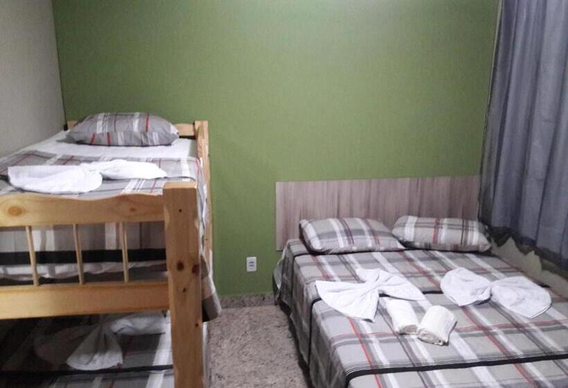 Family Suite, Hostel Falcão Suites Privativas Com Ar Condicionado