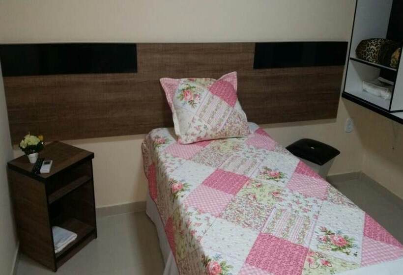 Quarto Estandar, Melo