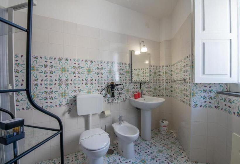 オーシャンビューファミリールーム, Villa Lery Guesthouse