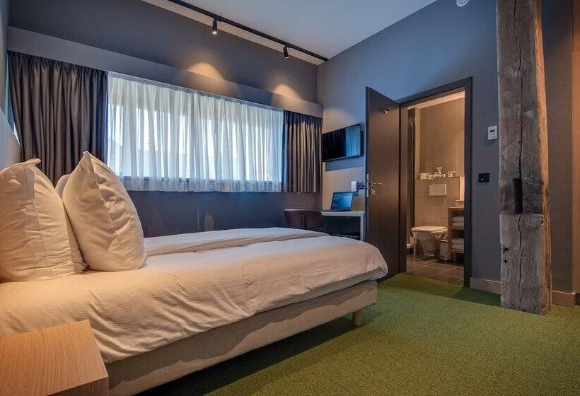 غرفة كومفورت, Hôtel Five Nations