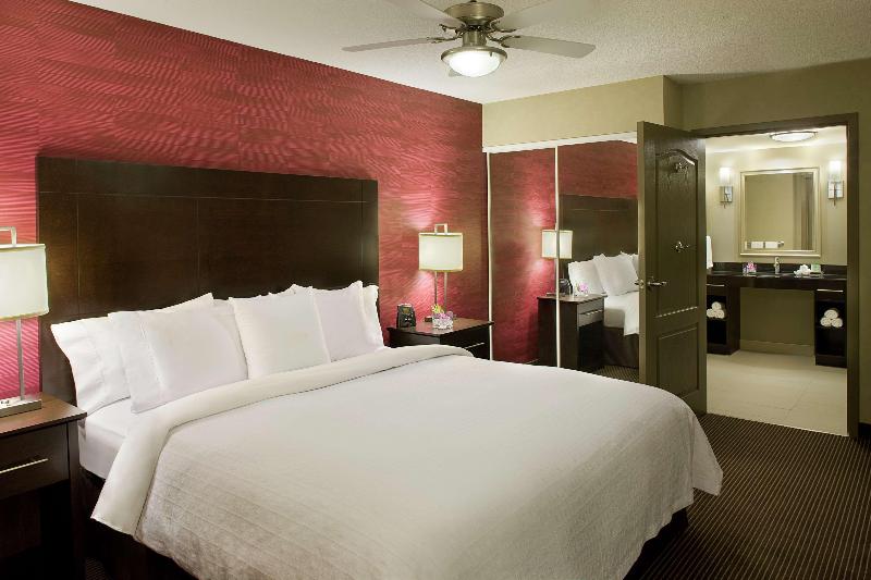سوییت, Mövenpick Hotel Du Lac Tunis