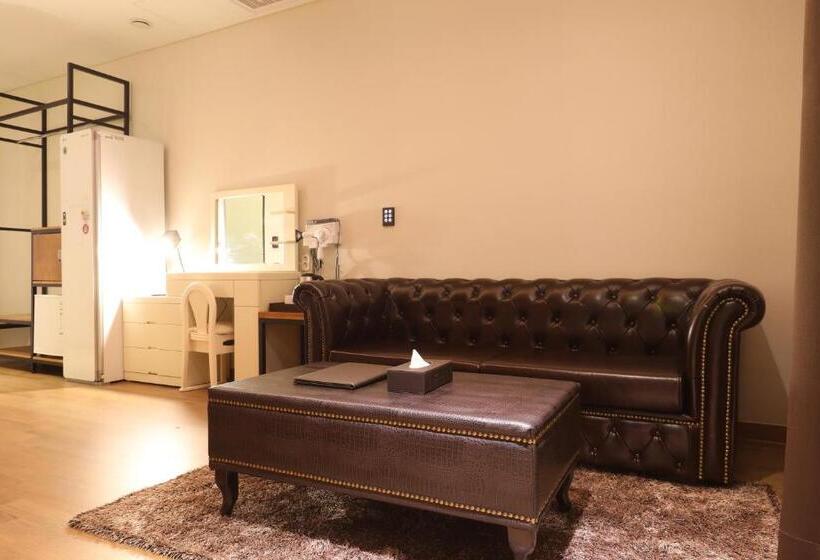 سوییت, Rest