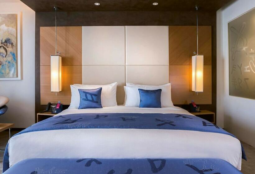 اتاق لوکس, Mövenpick Hotel Du Lac Tunis