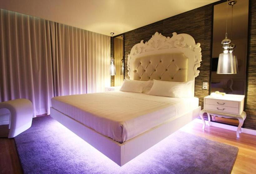 اتاق سوپریور, Silk Motel