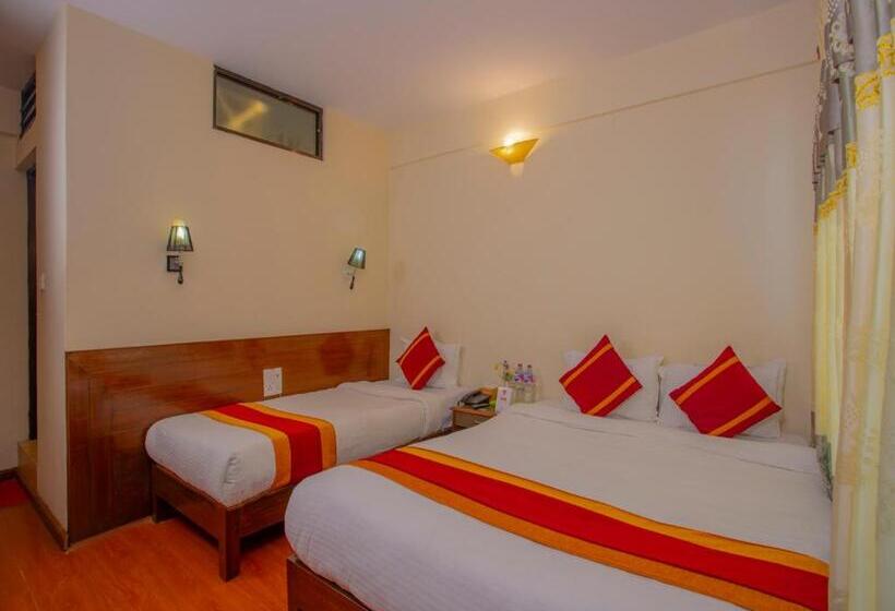 اتاق لوکس, Garuda Inn