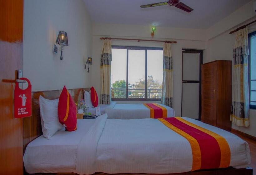 اتاق لوکس, Garuda Inn
