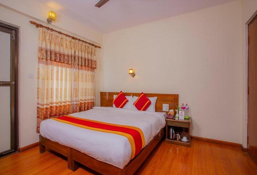اتاق استاندارد با بالکن, Garuda Inn