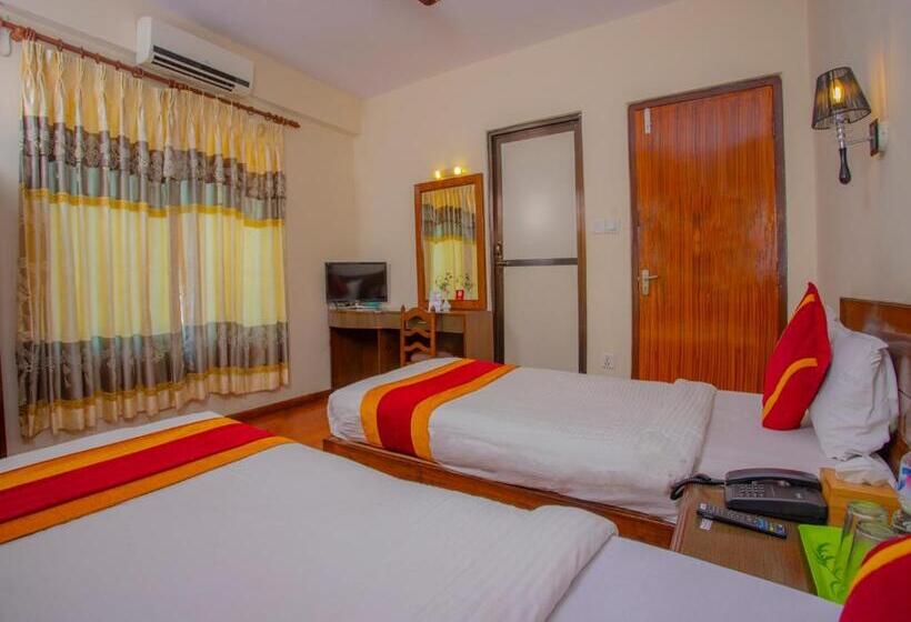 اتاق لوکس, Garuda Inn