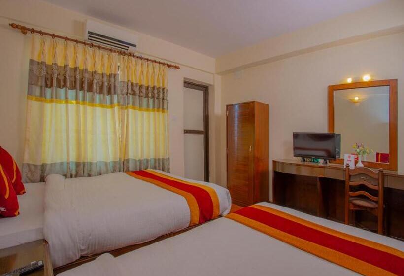 اتاق لوکس, Garuda Inn