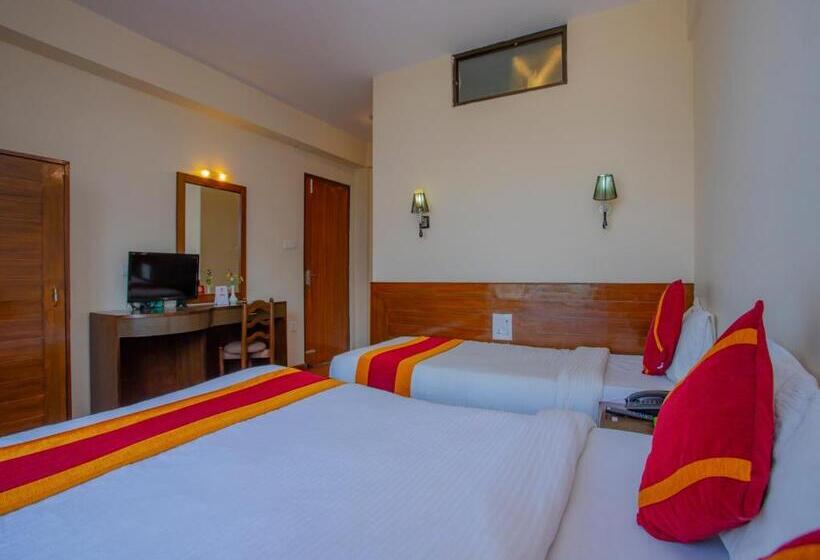 اتاق لوکس, Garuda Inn