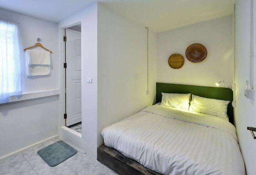 Delüks Oda, Baan Baan Hostel