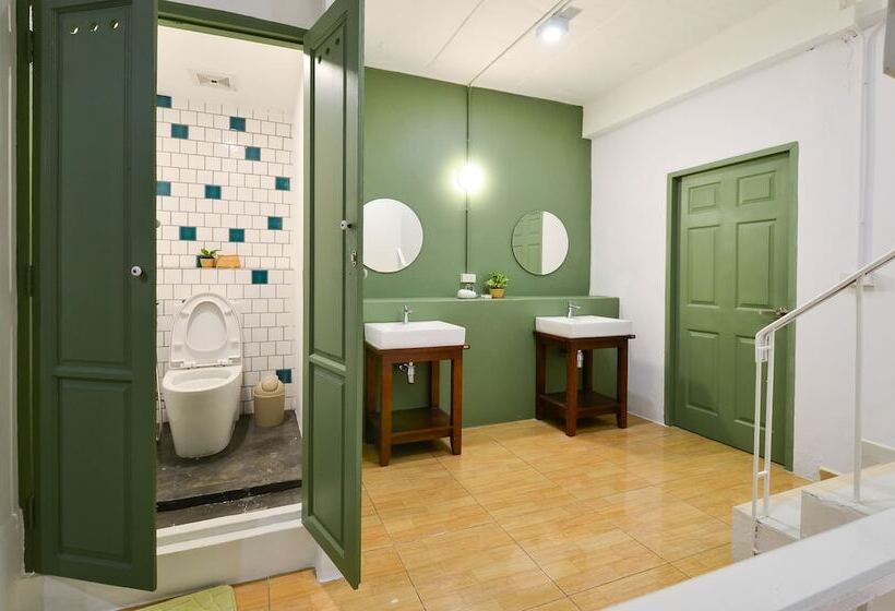 Yatak Paylaşımlı Oda, Baan Baan Hostel