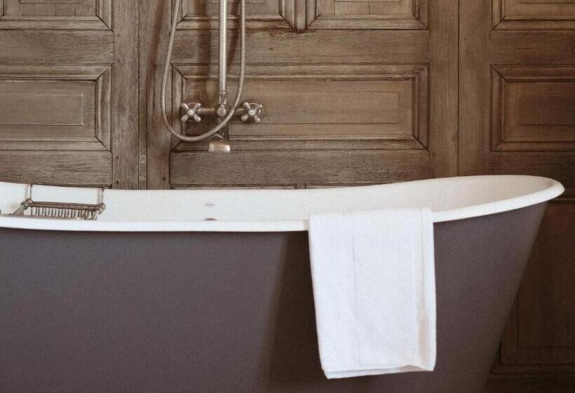 Номер Superior, Le Galinier, Lourmarin, An Authentic Beaumier Guesthouse